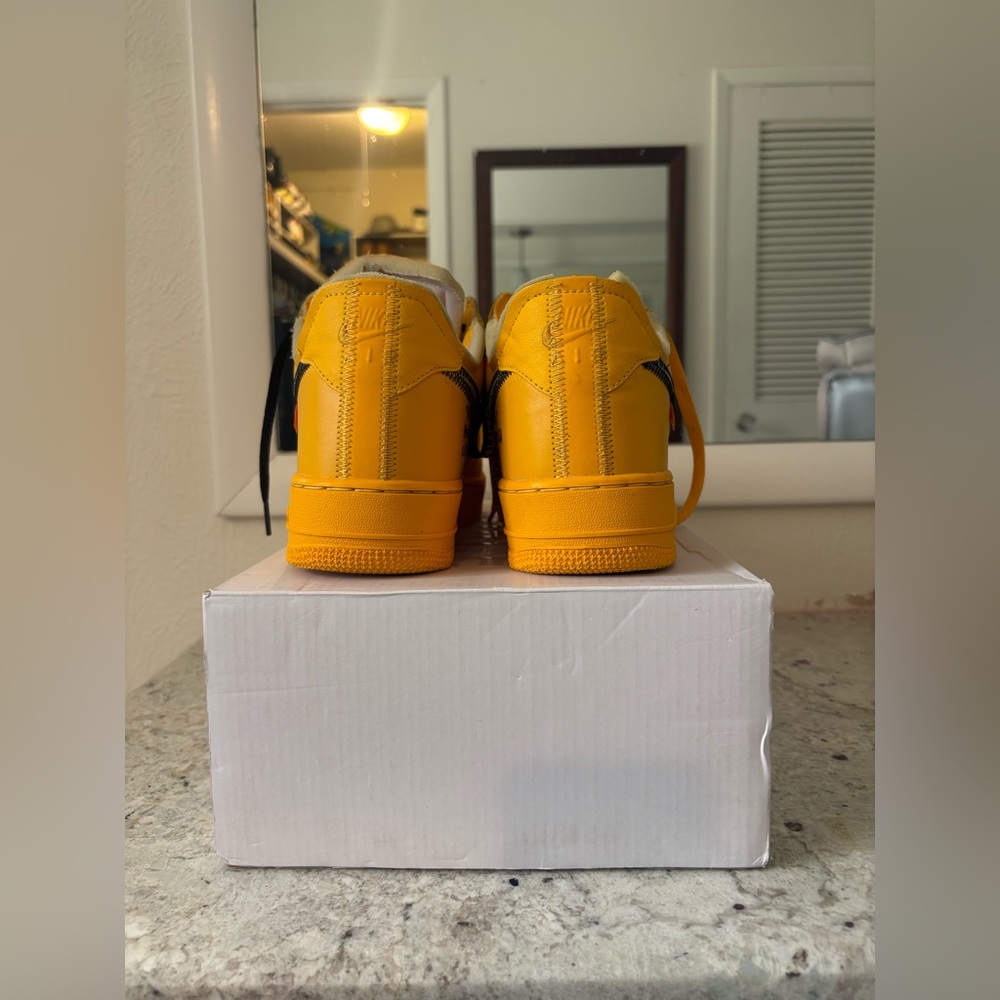 Off white air force 1 low, ICA university gold. Like new condition size 11 - Picture 2 of 7